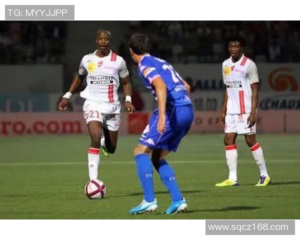 法乙联赛激战图尔主场迎战奥尔良双方争夺关键三分 法乙联赛激战图尔主场迎战奥尔良双方争夺关键三分