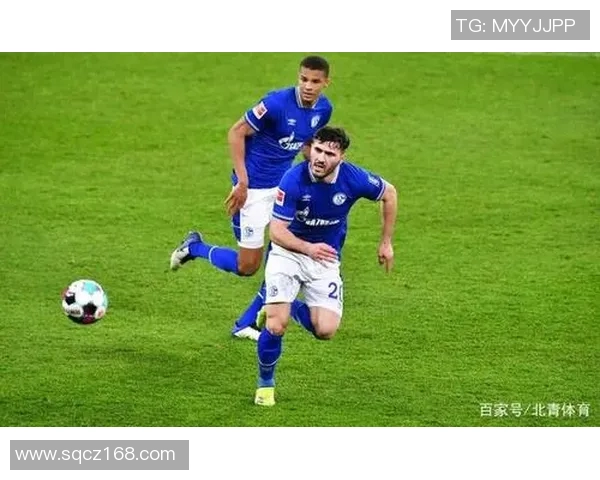 沙尔克04客场惨败，德甲排名直线下滑，球迷担忧球队状态