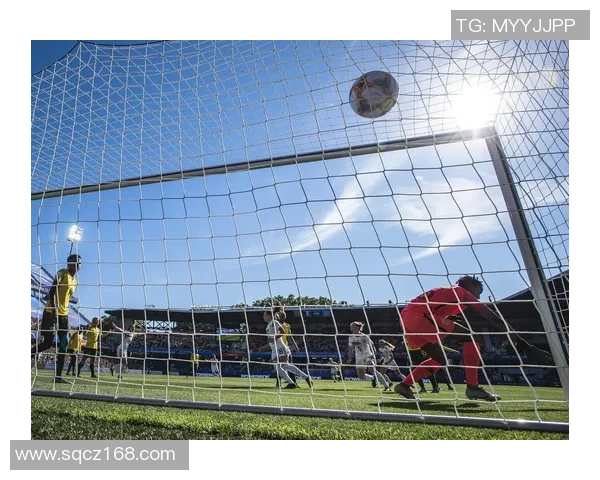 南非甲足球比赛现场直播精彩瞬间回顾与分析 南非甲足球比赛现场直播精彩瞬间回顾与分析