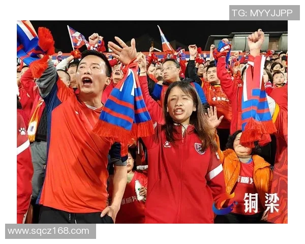 江苏与重庆女球迷热情对决足球场上的青春与激情交织